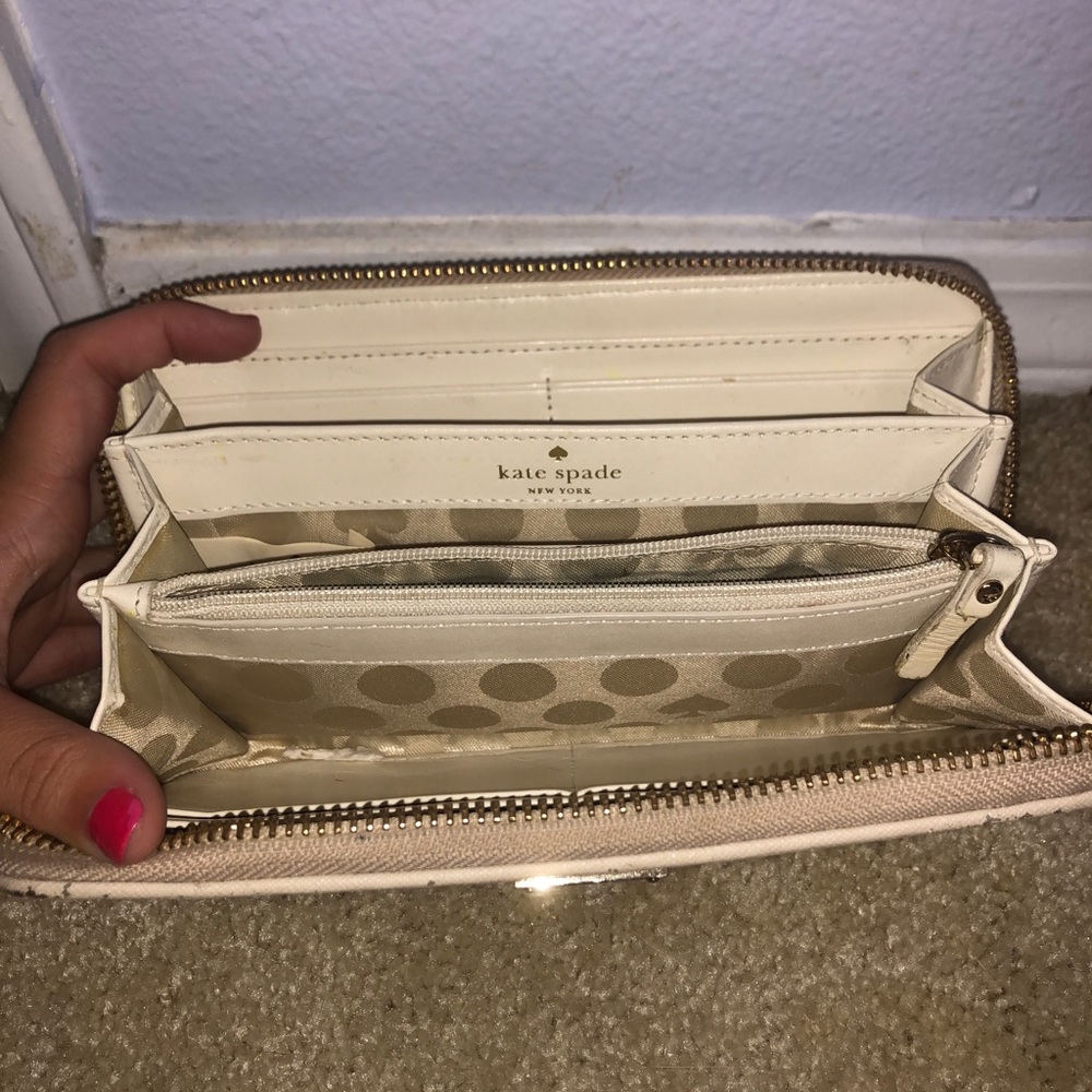 Kate Spade Wallet - Picture 5 of 5